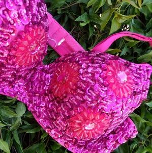 ♻️ DONATING SOON 🧜‍♀️pink sequin bra🧜‍♀️